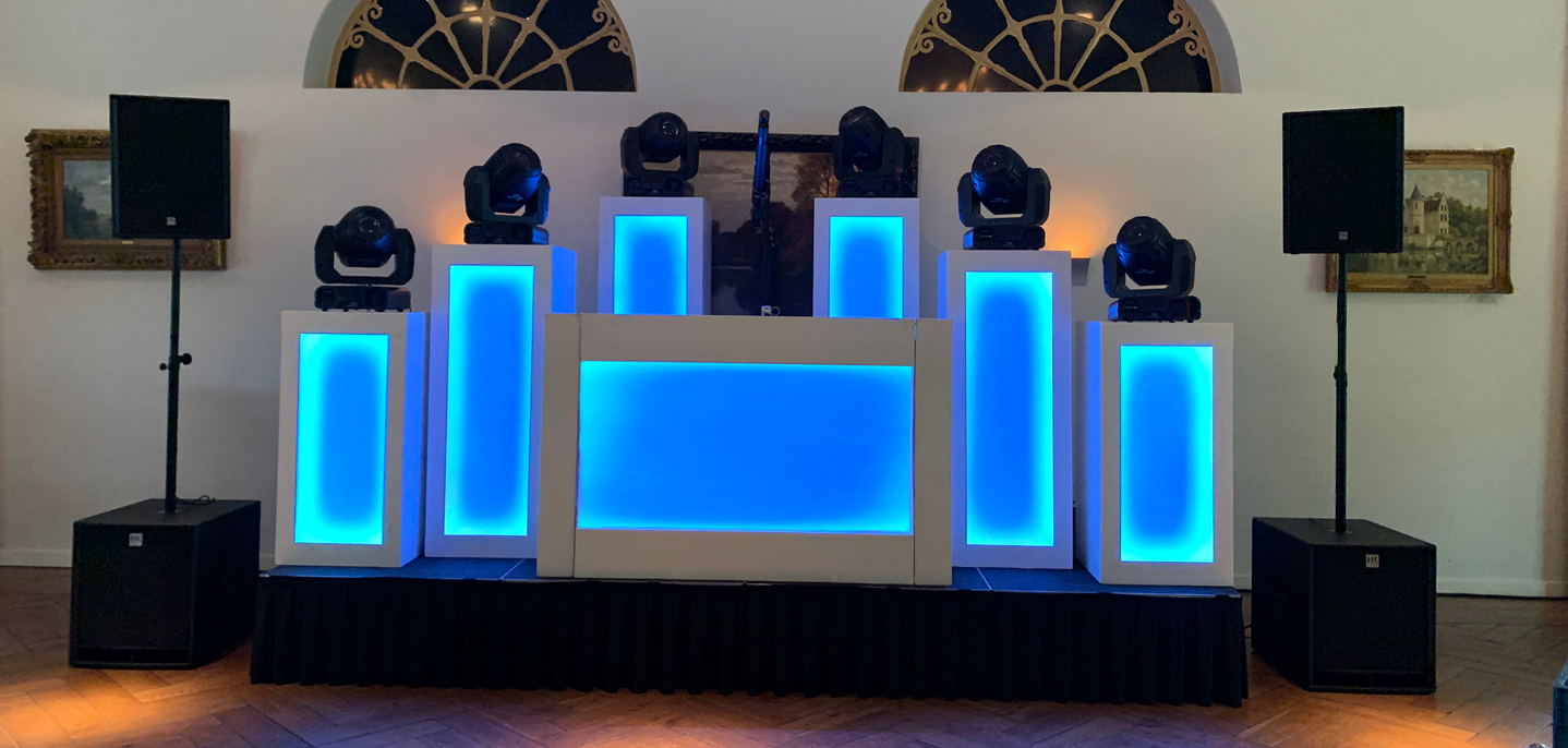 WHITE Large DJ Show